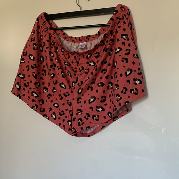 Leopard Print Shorts & tank set - Picture 5 of 9